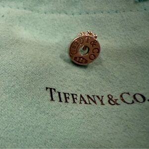 Tiffany & Co. ONE silver earring